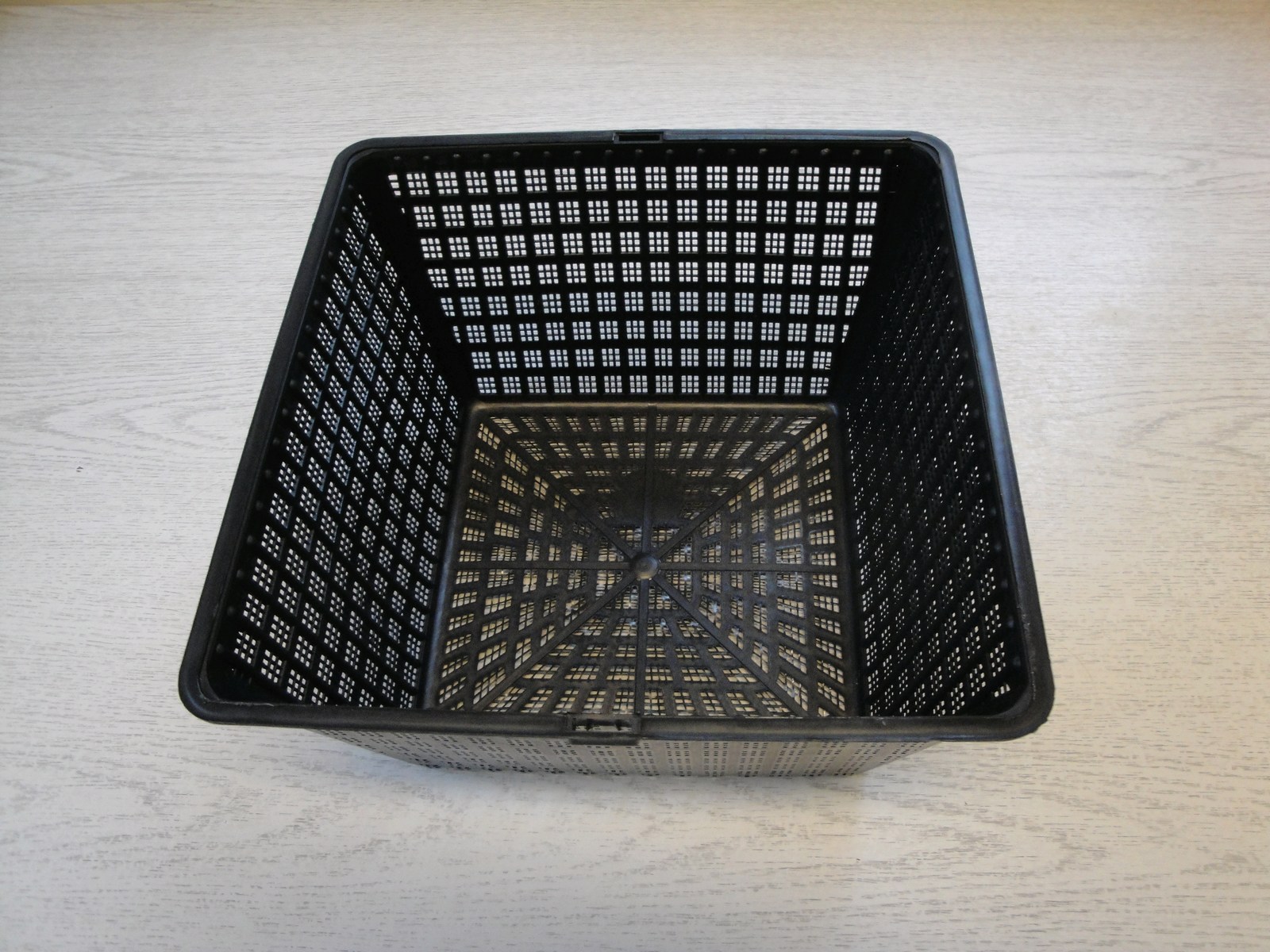 24x24cm-square-aquatic-pond-plant-basket